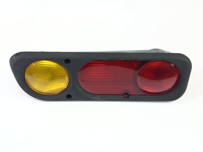 PILOTO TRASERO IZQUIERDO PARAGOLPES