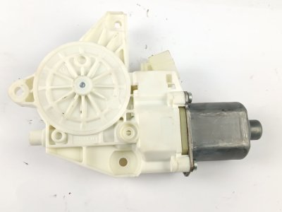 MOTOR ELEVALUNAS DELANTERO DERECHO
