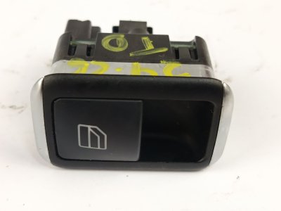 MANDO ELEVALUNAS DELANTERO DERECHO de A 220 d (176.003) 