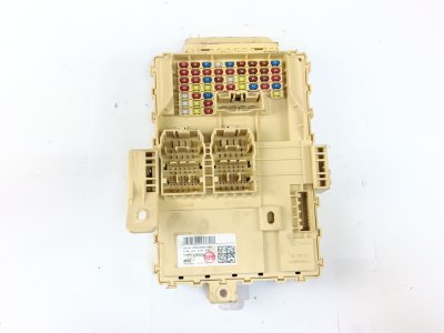 caja-reles-fusibles de 1.6 GDI Hybrid 