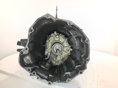 CAJA CAMBIOS de 2.5 dCi 4WD 