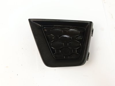 REJILLA PARAGOLPES IZQUIERDA