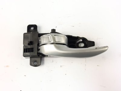 MANETA INTERIOR DELANTERA IZQUIERDA