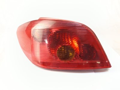 PILOTO TRASERO IZQUIERDO