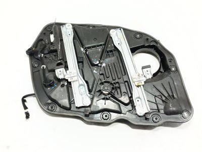 ELEVALUNAS DELANTERO DERECHO