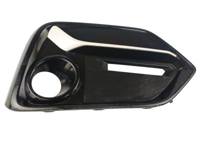 REJILLA PARAGOLPES DERECHA