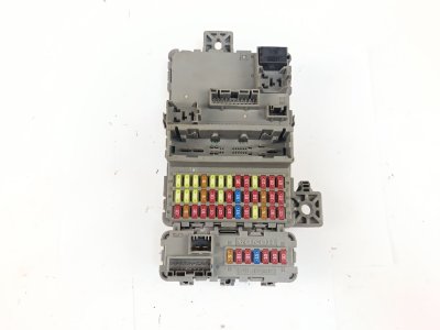 caja-reles-fusibles de 1.0 VTEC 