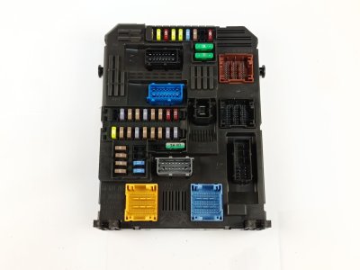 caja-reles-fusibles de 2.0 BlueHDi 120 