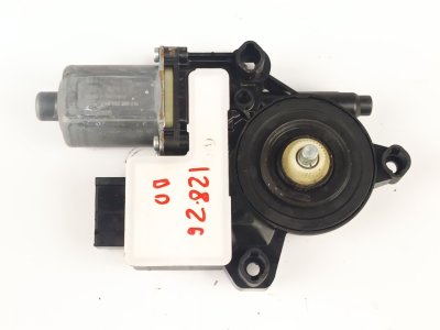 MOTOR ELEVALUNAS DELANTERO DERECHO