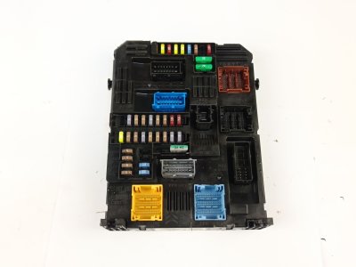 caja-reles-fusibles de 1.5 BlueHDi 100 