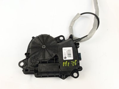 motor-cierre-centralizado-porton de M3 Competition 