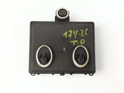 centralita-puerta-trasera-derecha de 2.0 TDI 