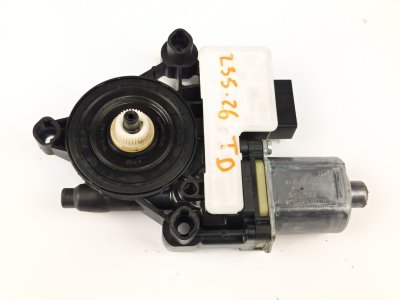 MOTOR ELEVALUNAS TRASERO DERECHO de 1.2 TSI 