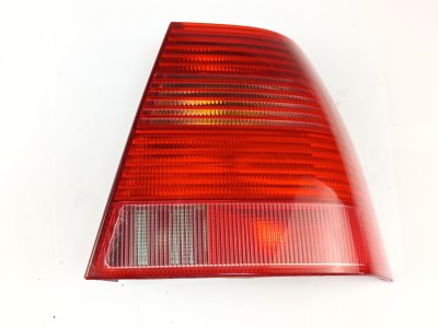 PILOTO TRASERO DERECHO