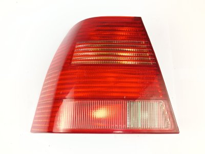 PILOTO TRASERO IZQUIERDO