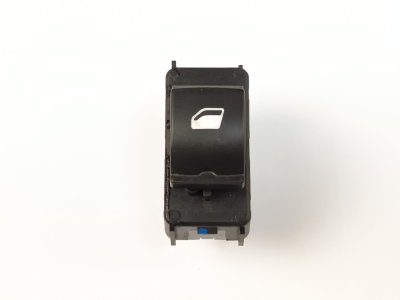 MANDO ELEVALUNAS DELANTERO DERECHO de BlueHDi 100 
