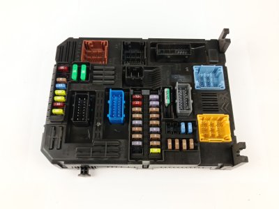 caja-reles-fusibles de  