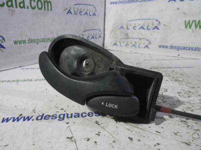 MANETA INTERIOR DELANTERA DERECHA de FORD FOCUS BERLINA (CAK)   098  004 