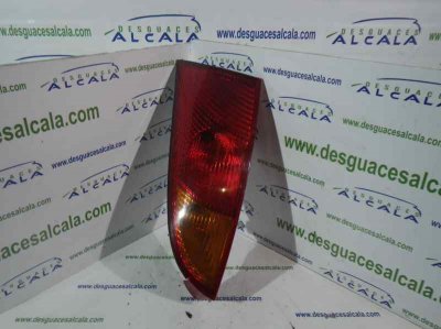 PILOTO TRASERO IZQUIERDO de FORD FOCUS BERLINA (CAK)   098  004 