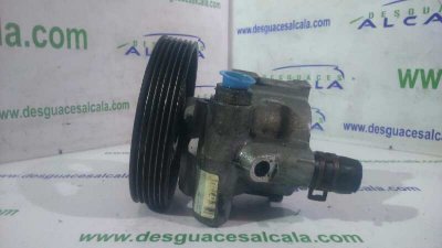 BOMBA DIRECCION RENAULT TRAFIC COMBI (AB 4.01) 6 - plazas, acristalado parcial, combi corto