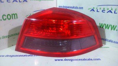 PILOTO TRASERO DERECHO RENAULT VEL SATIS (BJ0) Privilege