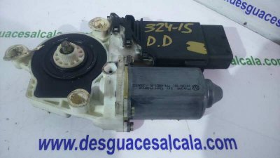 MOTOR ELEVALUNAS DELANTERO DERECHO VOLKSWAGEN GOLF IV BERLINA (1J1) Advance