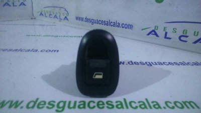 MANDO ELEVALUNAS TRASERO DERECHO de 1.4 HDi SX Plus 