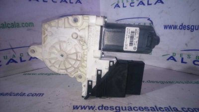 MOTOR ELEVALUNAS TRASERO DERECHO VOLKSWAGEN PASSAT BERLINA (3C2) Advance