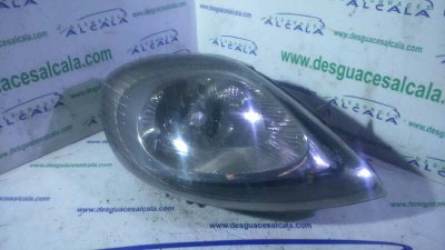 FARO DERECHO RENAULT TRAFIC COMBI (AB 4.01) 6 - plazas, acristalado parcial, combi corto