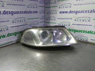 FARO DERECHO VOLKSWAGEN PASSAT BERLINA (3B3) Advance