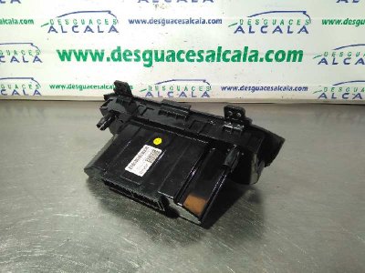 FARO DERECHO FORD FIESTA (CCN) Trend