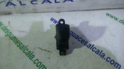 MANDO ELEVALUNAS DELANTERO DERECHO NISSAN X-TRAIL (T32) 360 4x4