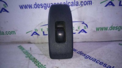 MANDO ELEVALUNAS TRASERO DERECHO MITSUBISHI MONTERO (V60/V70) 3.2 DI-D Avance (5-ptas.)