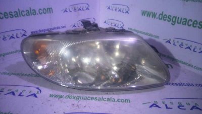 FARO DERECHO CHRYSLER VOYAGER (RG) 2.5 CRD LX