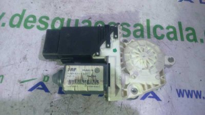 MOTOR ELEVALUNAS DELANTERO DERECHO SEAT LEON (1M1) Signo