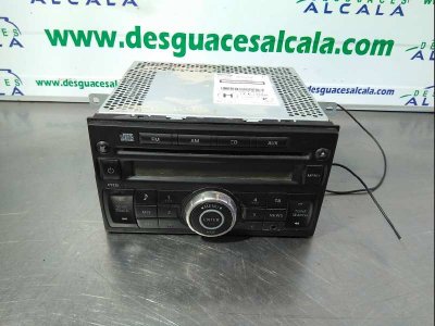 RADIO CD NISSAN NV 200 (M20) Kombi Comfort