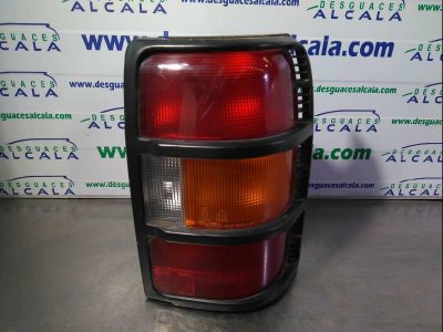 PILOTO TRASERO DERECHO MITSUBISHI MONTERO (V20/V40) 2800 TD GLS climatizado (5-ptas.)