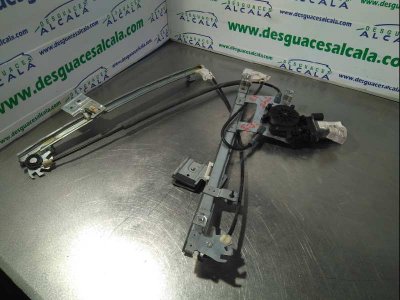 ELEVALUNAS DELANTERO IZQUIERDO FORD FOCUS BERLINA (CAK) Ambiente