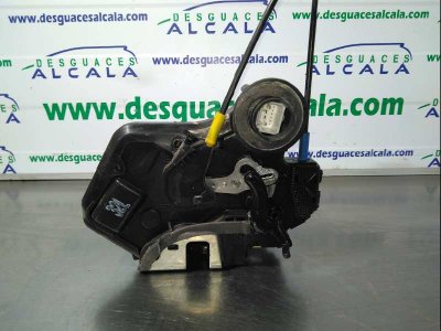 CERRADURA PUERTA TRASERA IZQUIERDA  TOYOTA COROLLA VERSO (E12) 2.0 D-4D Linea Sol