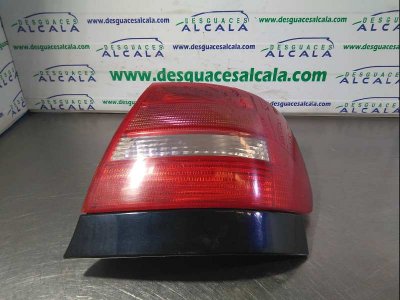 PILOTO TRASERO DERECHO AUDI A4 BERLINA (B5) 1.8