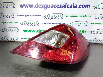 PILOTO TRASERO DERECHO OPEL CORSA D Cosmo