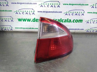 PILOTO TRASERO DERECHO SEAT LEON (1M1) Stella