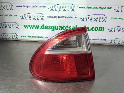 PILOTO TRASERO IZQUIERDO SEAT LEON (1M1) Stella