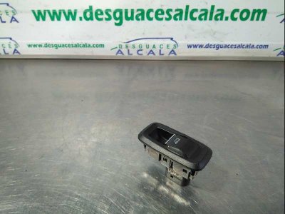 MANDO ELEVALUNAS DELANTERO DERECHO de Titanium S 