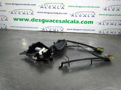 ELEVALUNAS DELANTERO DERECHO SEAT LEON (1P1) Reference