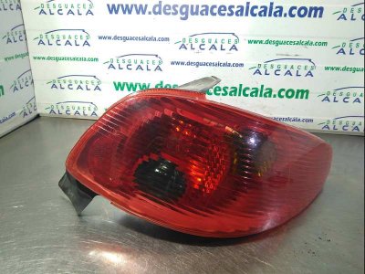 PILOTO TRASERO DERECHO PEUGEOT 206 BERLINA XS Clim