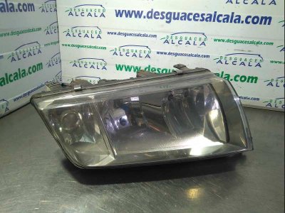 FARO DERECHO SKODA FABIA (6Y2/6Y3) Attractive