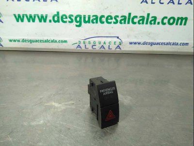 BOTON EMERGENCIA SEAT TOLEDO (KG3) Reference