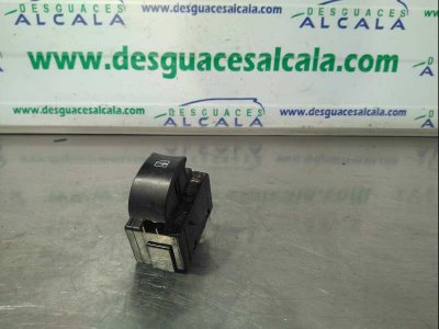 MANDO ELEVALUNAS DELANTERO DERECHO de Dynamique R-Link 
