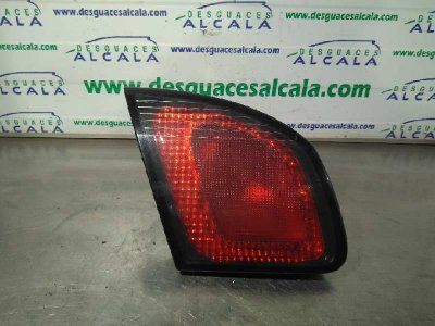 PILOTO TRASERO IZQUIERDO NISSAN PRIMERA BERLINA (P11) Básico